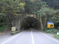 トンネル照明設備工事